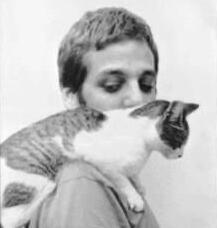 rodrigo de la serna with a cat
