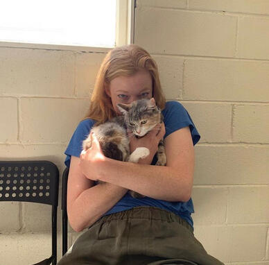 sarah snook with a cat
